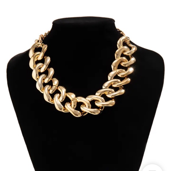 CHUNKY SIMPLE CUBAN CHAIN LINK NECKLACE GOLD OR SILVER - Picture 4 of 9